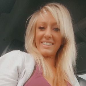 Meet your Posher, Shaina